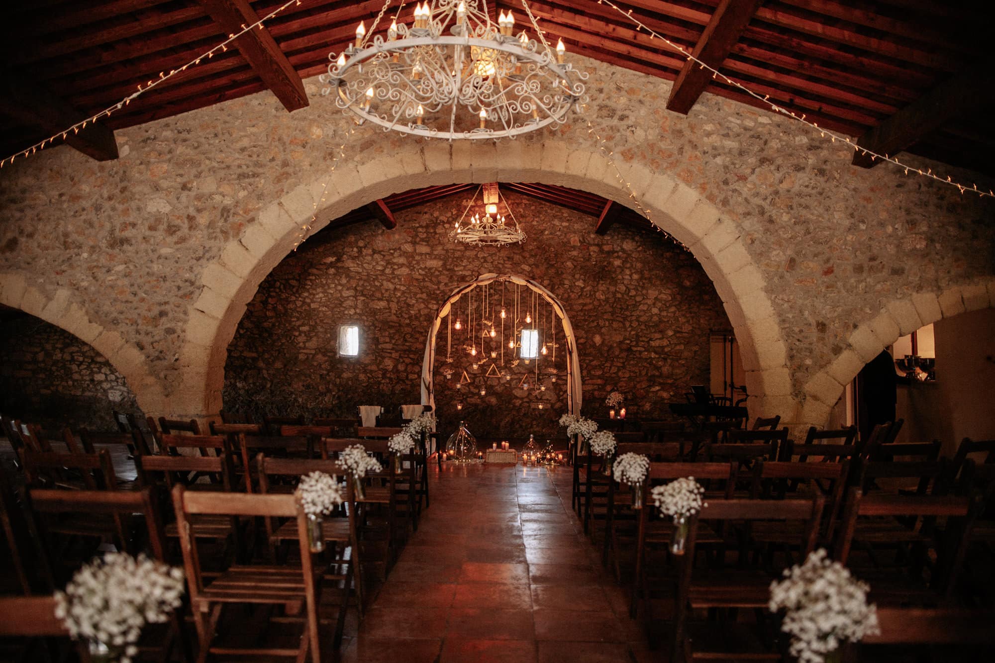 Celebrer Une Ceremonie Laique Riche En Emotions A Narbonne Beziers